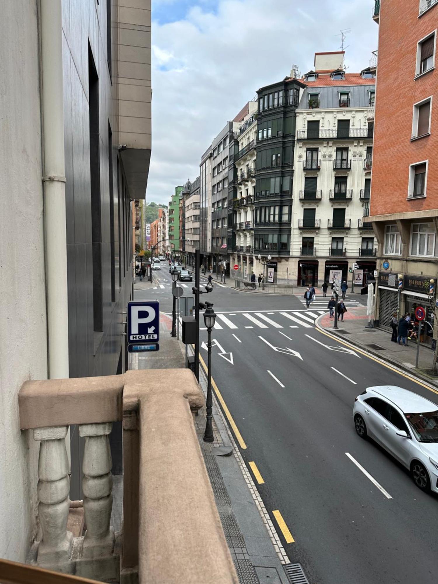 Bilbao Premium With Parking By Aston Rentals Экстерьер фото